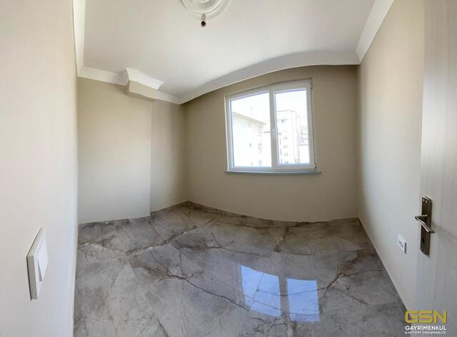11-ÇAYIROVA YENİ MAHALLE DE LÜX 3+1 DİRE